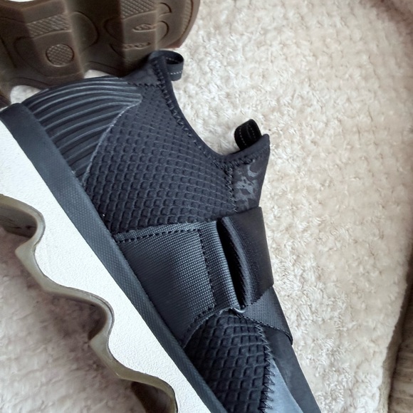 Sorel Black Slip-On Shoes - Picture 6 of 8